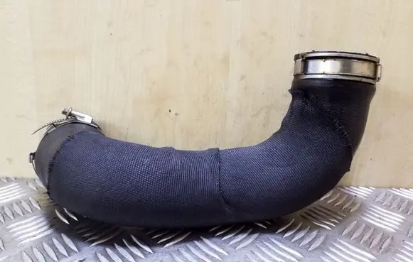 Audi A5 8T 8F Intercooler hose/pipe 8K0145709E