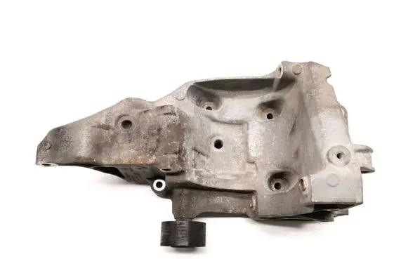 BMW 5 E60 E61 Generator/alternator bracket 7802639