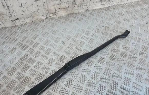 BMW 5 G30 G31 Front wiper blade arm 7357303 61617357303