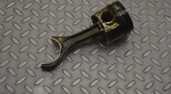 Audi Q7 4L Piston BHS