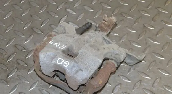 Mazda 3 II Rear brake caliper
