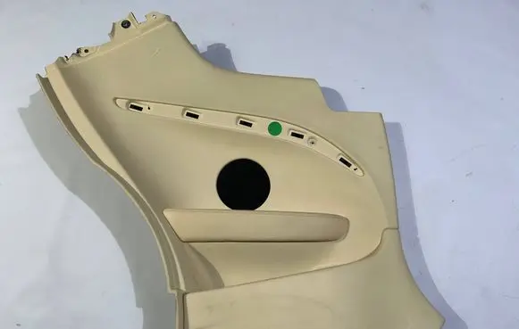 Maserati GranTurismo Coupe rear side trim panel 701483