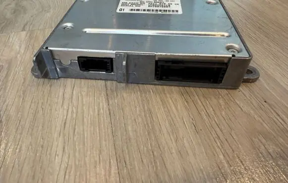 Mercedes-Benz ML W164 Bluetooth control unit module A2118705526 DM70870087 2118705526
