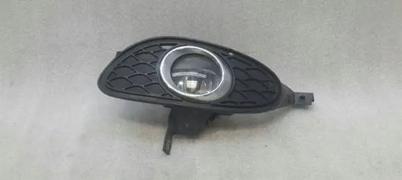 Mercedes-Benz CLS C219 Front fog light A2518200756