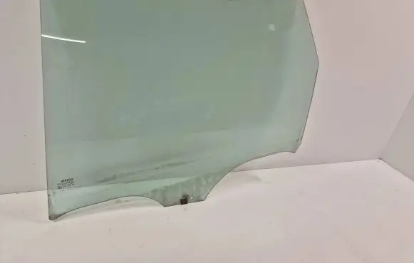 Renault Scenic II - Grand scenic II Rear door window glass 43R00048 DOT24AS2M68