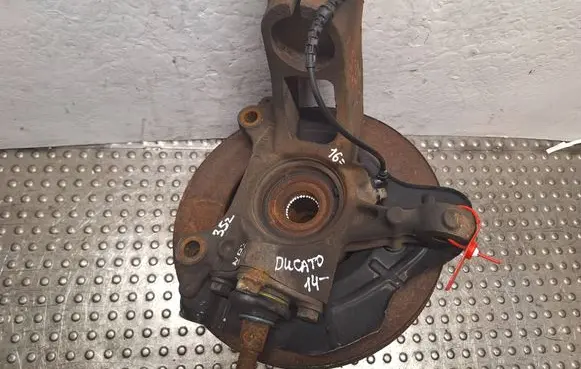 Peugeot Boxer Front wheel hub spindle knuckle S17994562