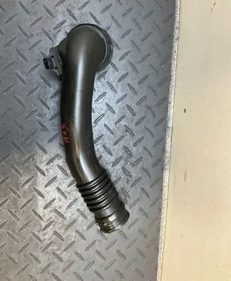 BMW X5 E70 Intercooler hose/pipe 7609811 235576