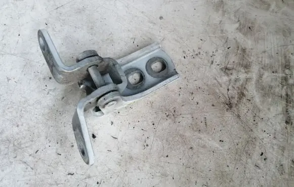 Opel Astra J Front door upper hinge