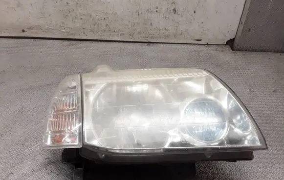 Nissan X-Trail T30 Headlight/headlamp 