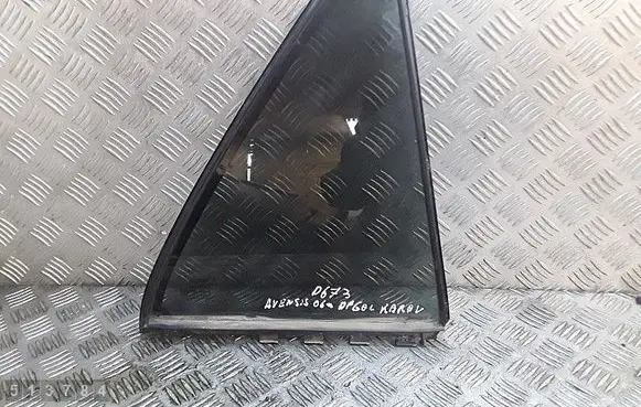 Toyota Avensis T250 Rear vent window glass E643R006723