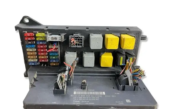 Mercedes-Benz Sprinter W906 SAM control unit A9065450401 A9065453001