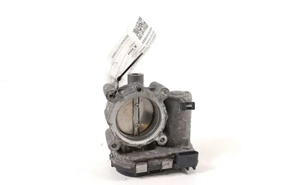 Mercedes-Benz CLA C117 X117 W117 Throttle valve A2701410025