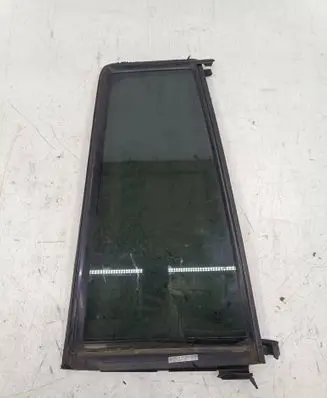 Mercedes-Benz GL X164 Rear vent window glass