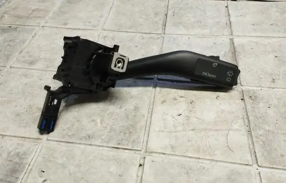 Skoda Octavia Mk2 (1Z) Wiper control stalk 1K0953519A