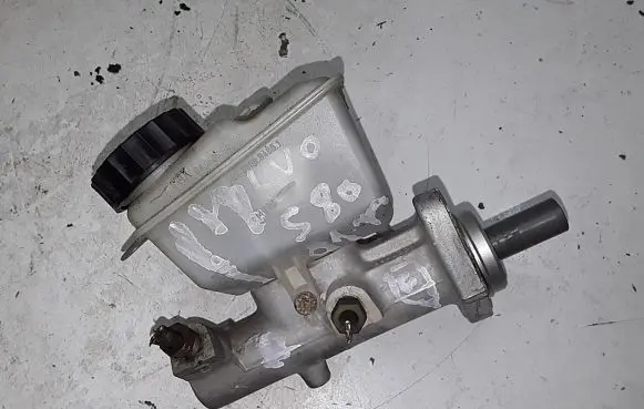 Volvo S80 Master brake cylinder 8646006