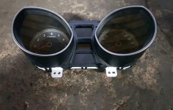 Hyundai i30 Speedometer (instrument cluster)
