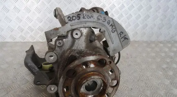 Mercedes-Benz C W205 Front wheel hub spindle knuckle 