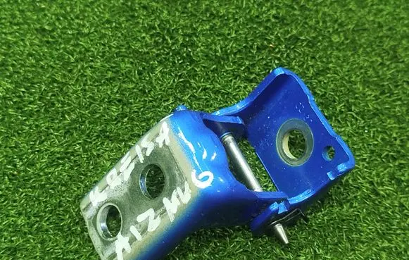 Peugeot 2008 II Rear door upper hinge 0642022