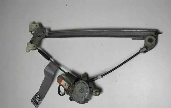 Mitsubishi Space Wagon Front door window regulator with motor