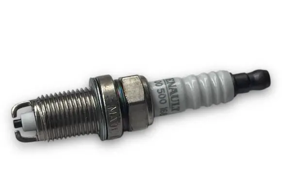 Renault Clio II Spark plug S640 7700500168