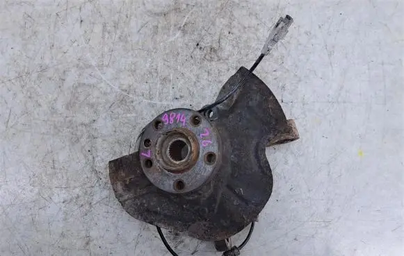 Fiat Ulysse Front wheel hub spindle knuckle