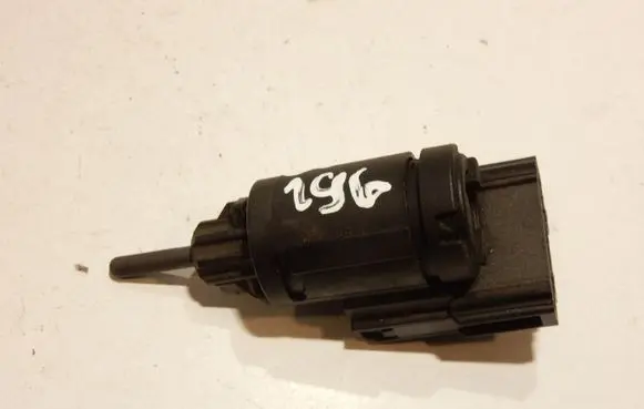 Audi A6 S6 C6 4F Brake pedal sensor switch 3B0945511A 61296
