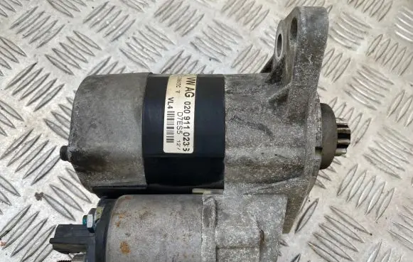 Volkswagen Golf V Starter motor 020911023S 1386TC D7ES5