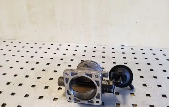 KIA Sorento Throttle valve 3510027