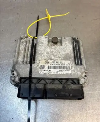 Volkswagen Golf V Engine control unit/module ECU