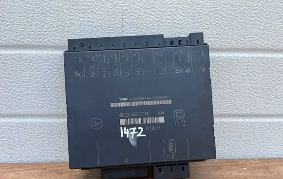 Mercedes-Benz S W220 Seat control module 2208201285 00007654A4 0000000