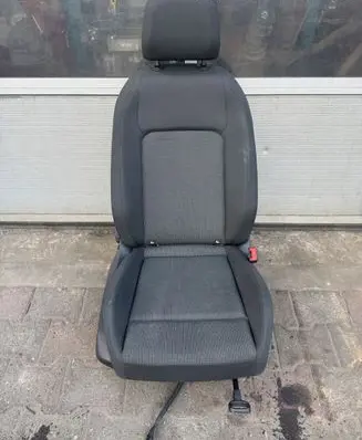 Volkswagen Golf VIII Front driver seat 