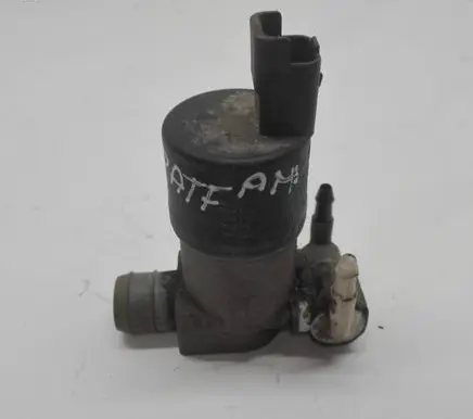 Nissan Pathfinder R51 Windscreen/windshield washer pump 28920BU010