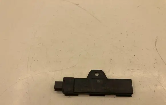 BMW 5 F10 F11 Keyless system antenna 9220832