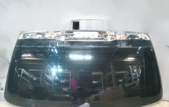 BMW 5 E60 E61 Opening tailgate glass 