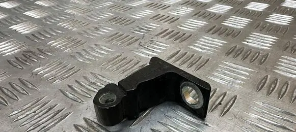 Skoda Octavia Mk3 (5E) Rear door lower hinge 