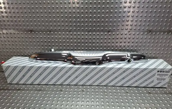 Fiat 500 Trunk door license plate light bar S26337856 0735516207