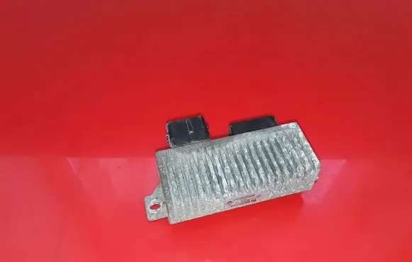 Renault Master III Glow plug pre-heat relay 8200558438A