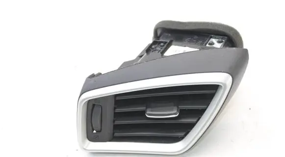 Nissan Qashqai Dashboard air vent grill cover trim 687614EA0A