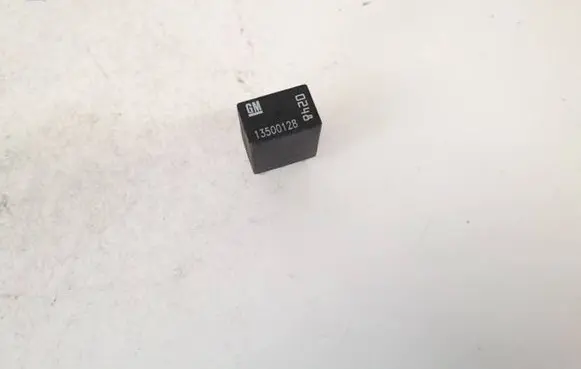 Opel Insignia A Other relay 13500128