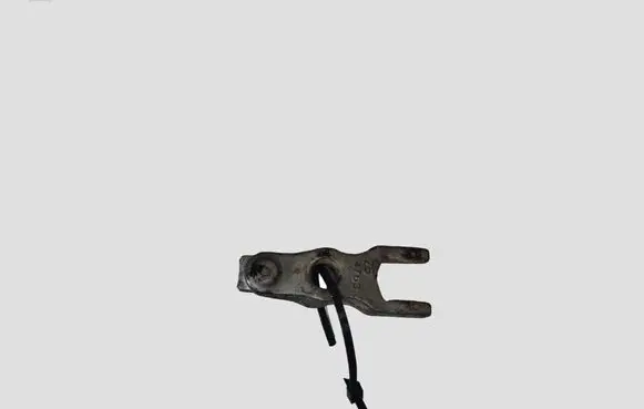 Opel Vectra C Fuel Injector clamp holder