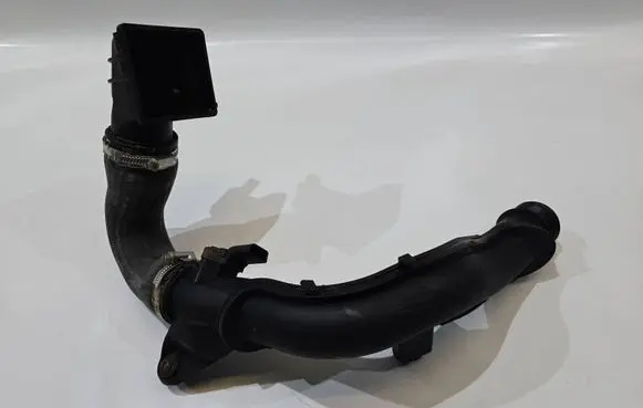 Audi A1 Intercooler air channel guide 