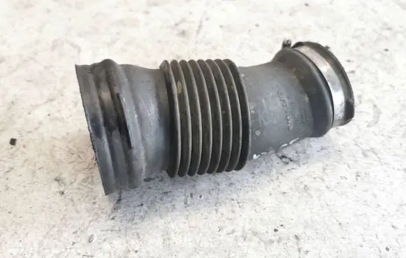 Volvo V70 Air intake hose/pipe 30769233