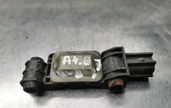 Audi A4 S4 B7 8E 8H Airbag deployment crash/impact sensor