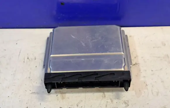 Volvo XC90 Engine control unit/module 0281011441 30646978