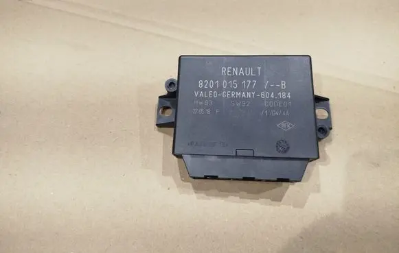 Renault Master III Parking PDC control unit/module 8201015177
