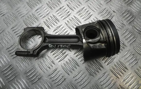 Nissan Qashqai+2 Piston with connecting rod 10653 BV1306