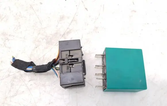 Alfa Romeo 166 Light relay 60617164