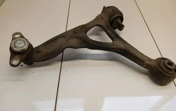 Volvo XC90 Front control arm 8645513