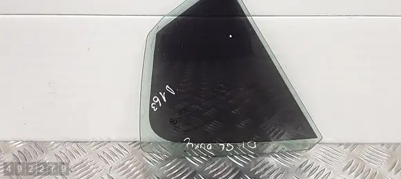 Rear vent window glass