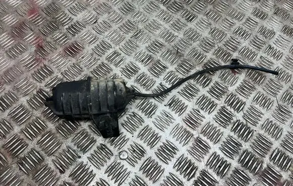BMW 5 E39 Vacuum air tank 11652247620